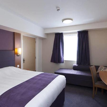 Premier Inn Greenock Exterior foto